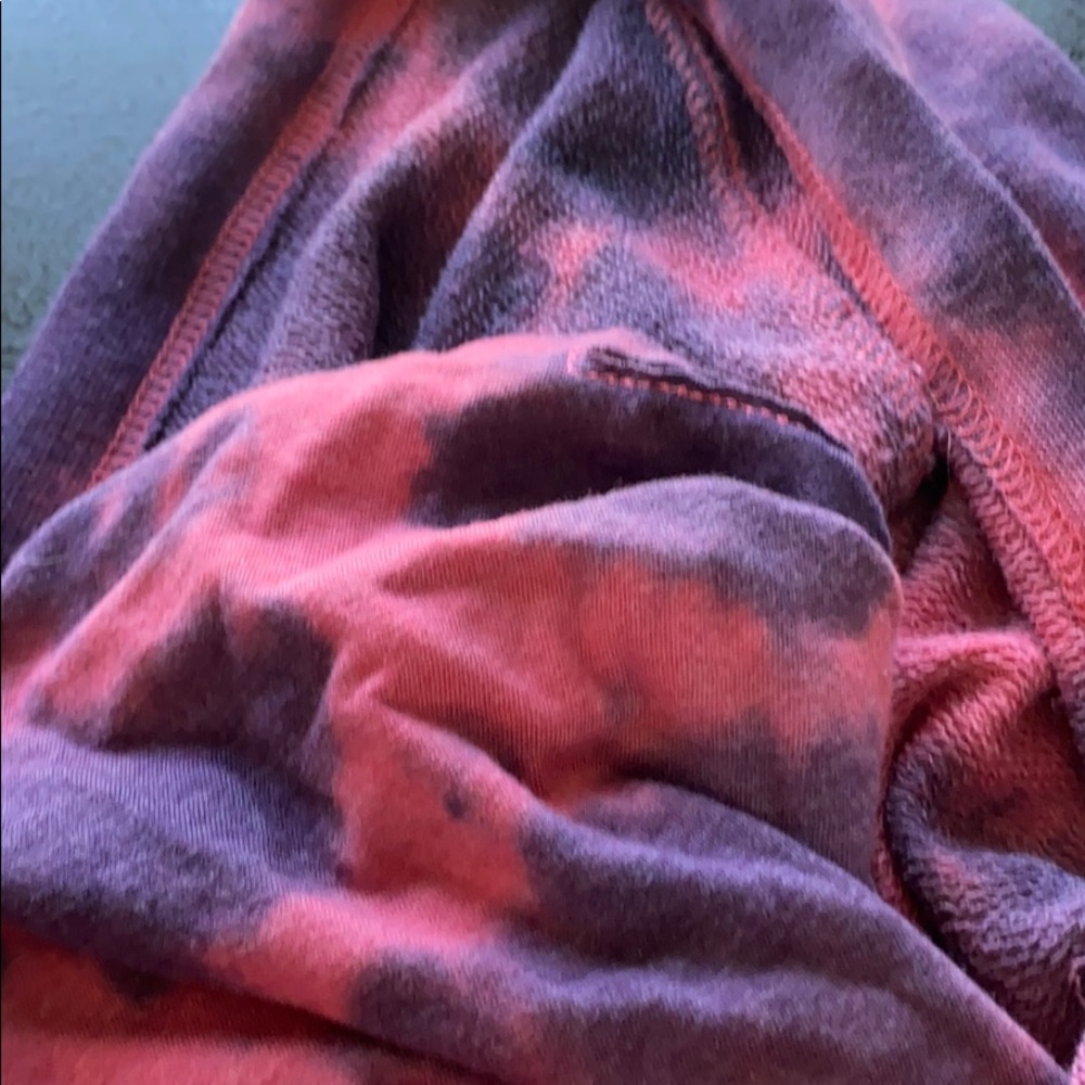 Sweater - Picture 4 of 4